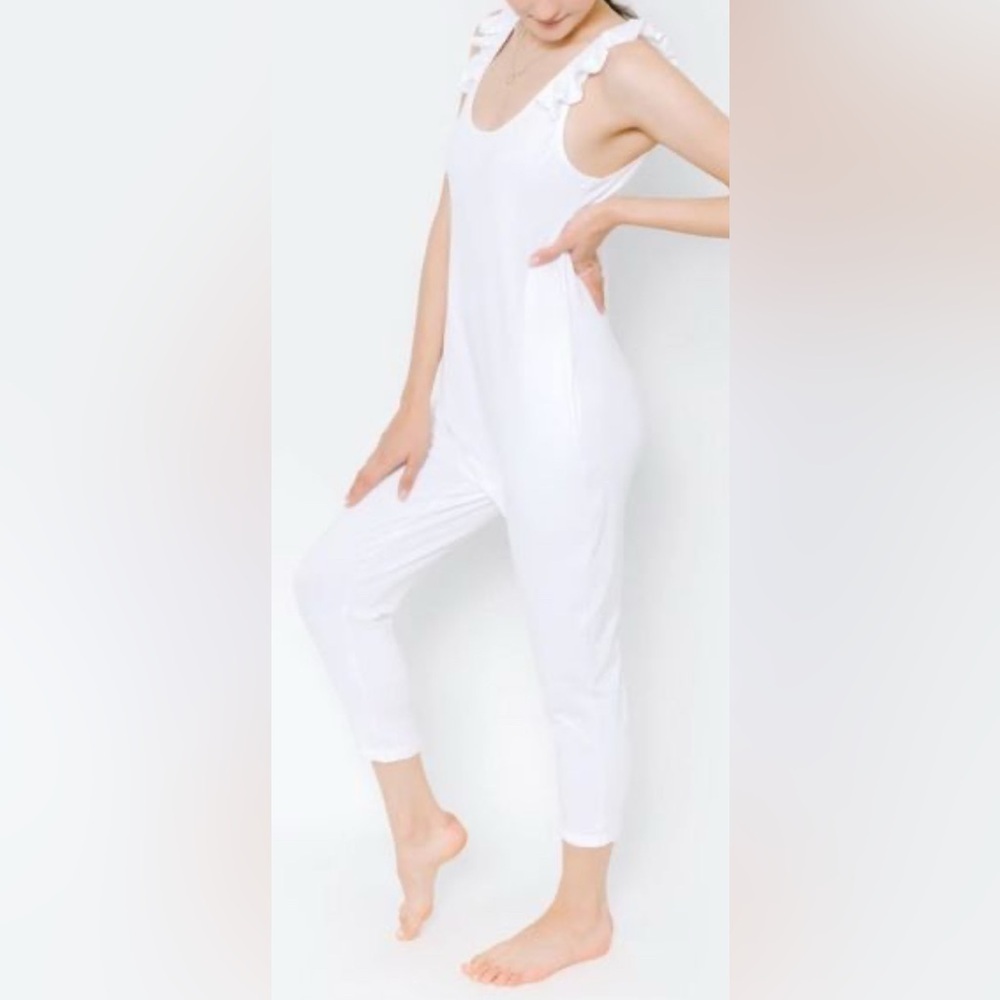 NWT 🇨🇦 SMASH & TESS - The Sweetheart Romper in White. Small - Picture 8 of 16